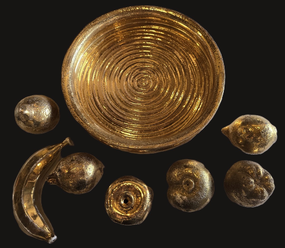 Centro tavola scultoreo con frutti in ceramica dorata, Italia, anni 1980-photo-3