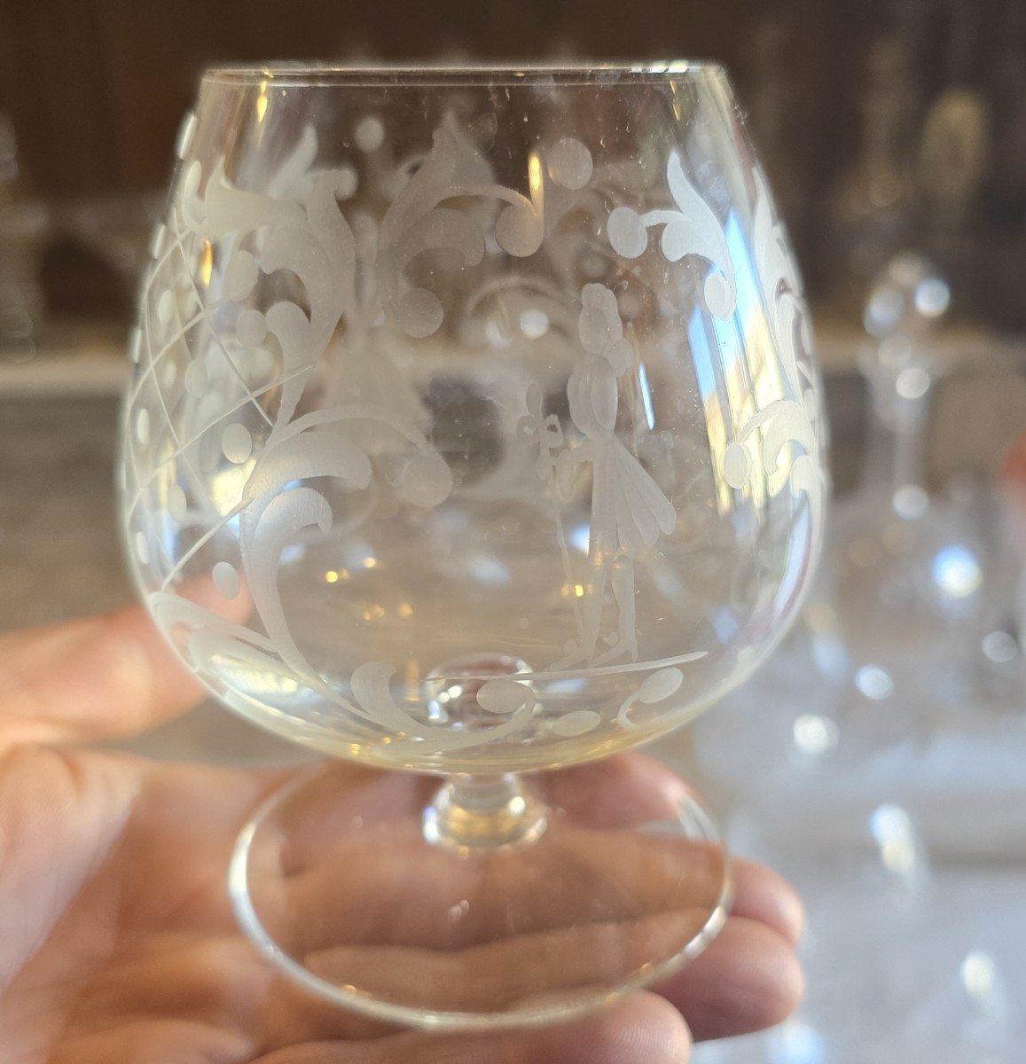 Insieme di 12 bicchieri veneziani antichi in vetro soffiato e inciso, Murano, anni 1960-photo-3