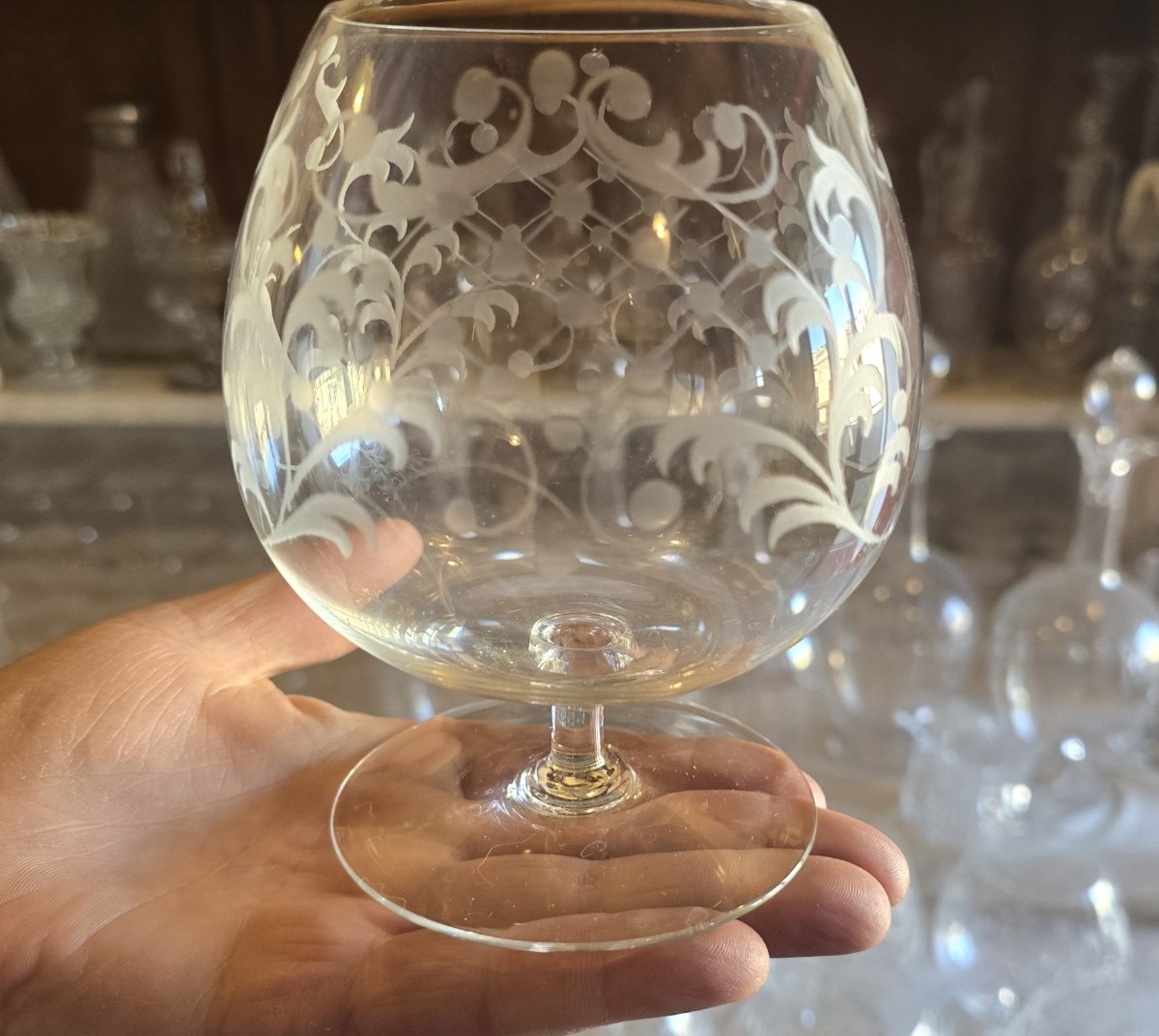 Insieme di 12 bicchieri veneziani antichi in vetro soffiato e inciso, Murano, anni 1960-photo-1