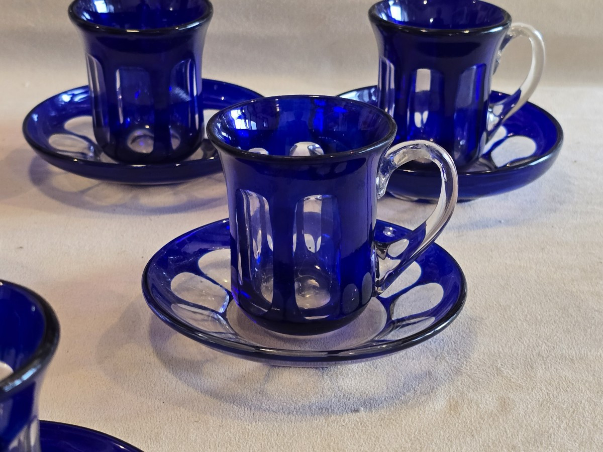 Insieme di 6 tazze con piattini in vetro incamicato, d’epoca.-photo-2