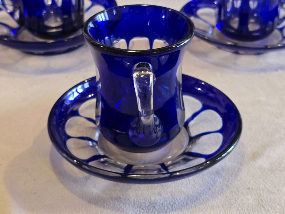 Insieme di 6 tazze con piattini in vetro incamicato, d’epoca.-photo-3