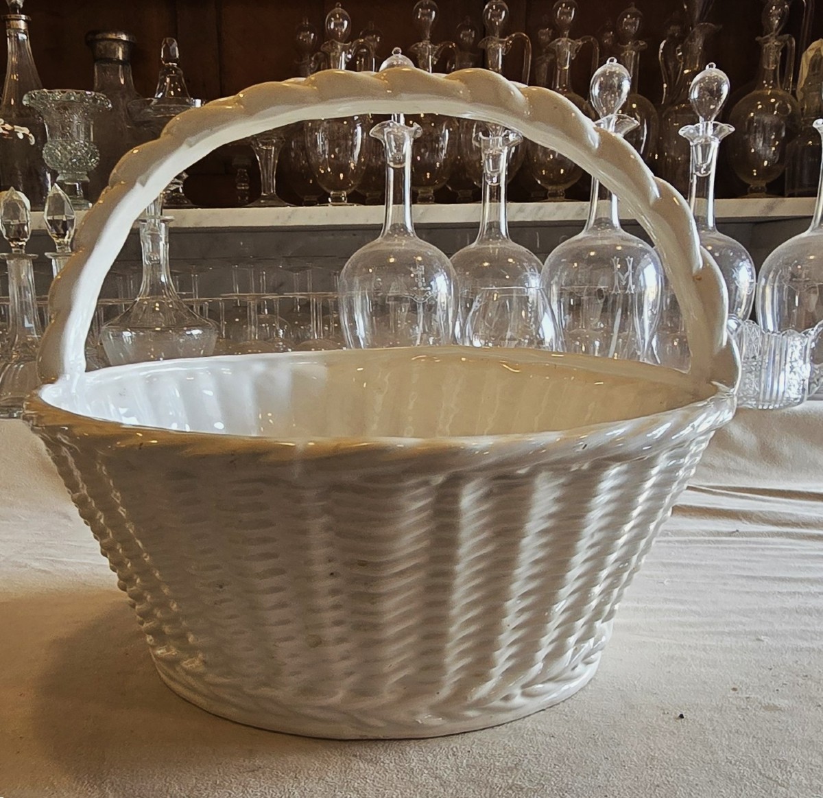 Cesto in maiolica di Bassano