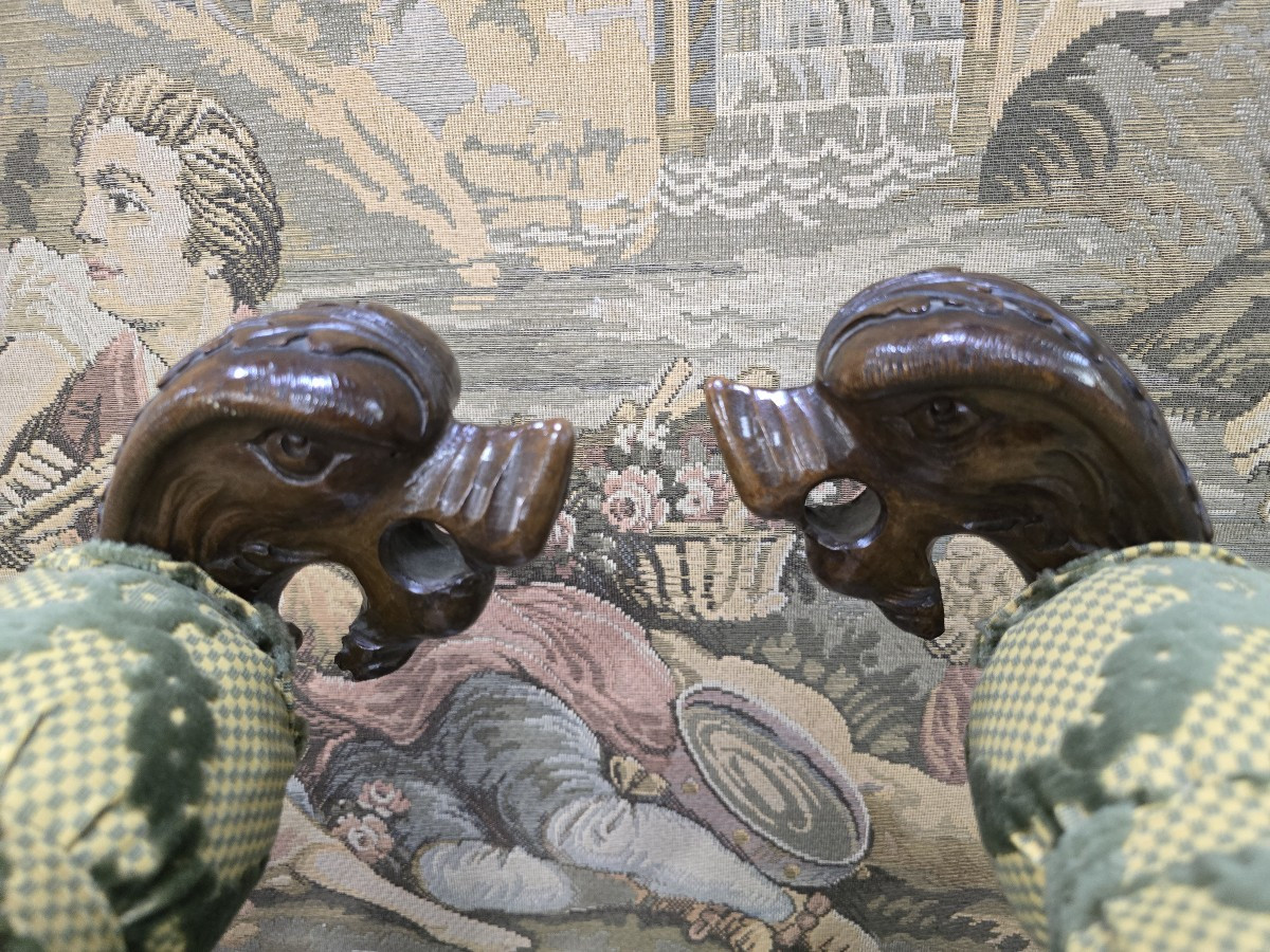 Coppia di antichi sgabelli curuli italiani in noce scolpito, in stile Rinascimento-photo-3