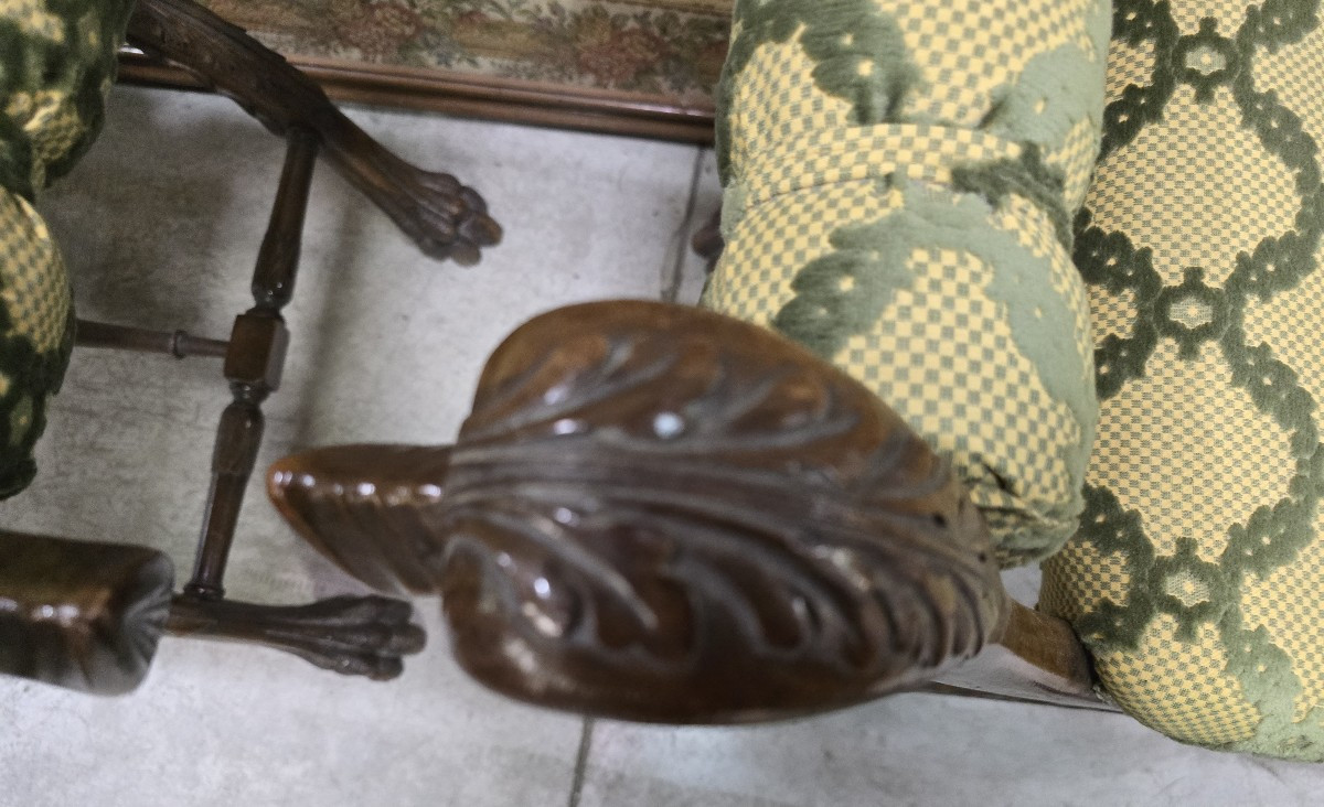 Coppia di antichi sgabelli curuli italiani in noce scolpito, in stile Rinascimento-photo-6