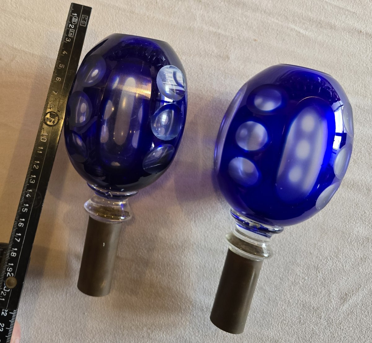 Coppia di antiche terminali in cristallo molato-photo-3