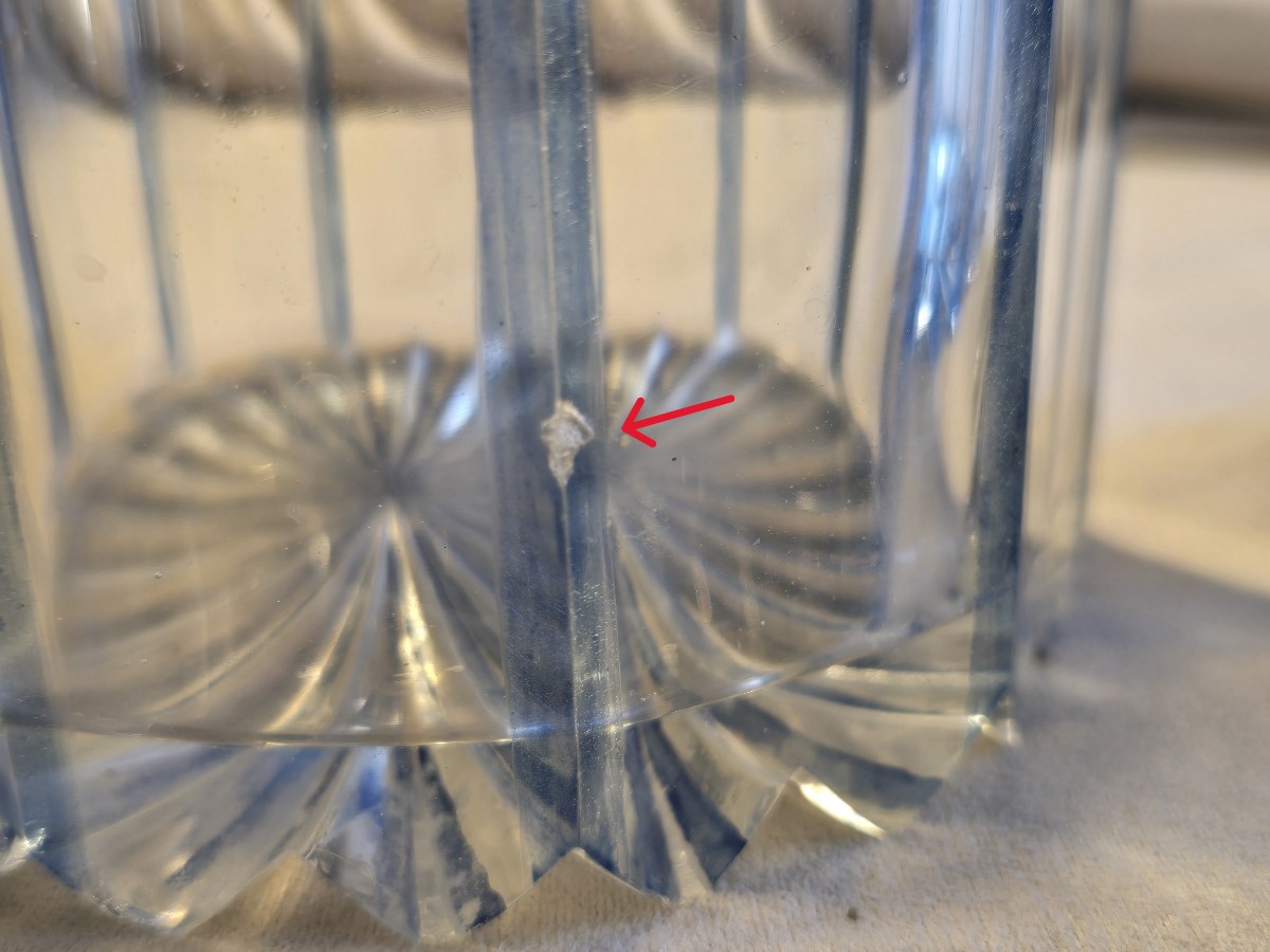 Coppia di antiche bottiglie decanter in cristallo con corona incisa, epoca vittoriana-photo-6