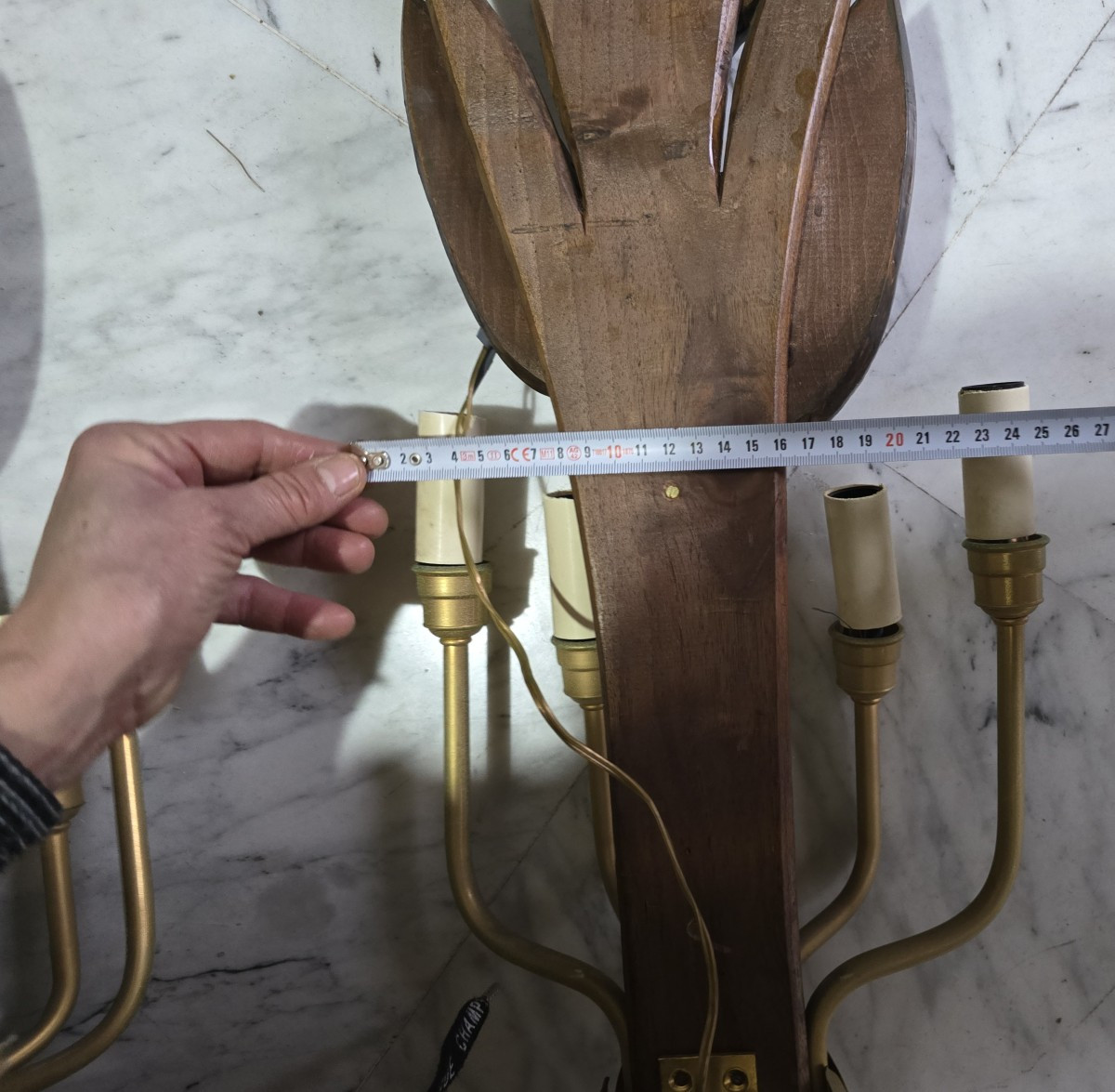 Grande coppia di appliques a ramage in legno e specchi, stile Hollywood Regency, anni 1970-photo-6