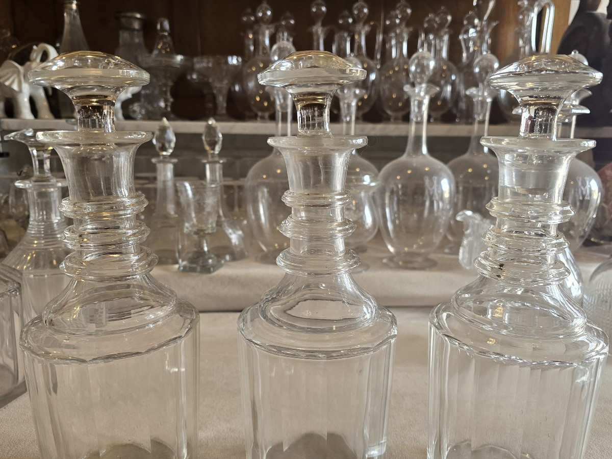 Lotto di tre bottiglie decanter n.2,n.3,n.4 in cristallo molato- inizio XX secolo.-photo-2