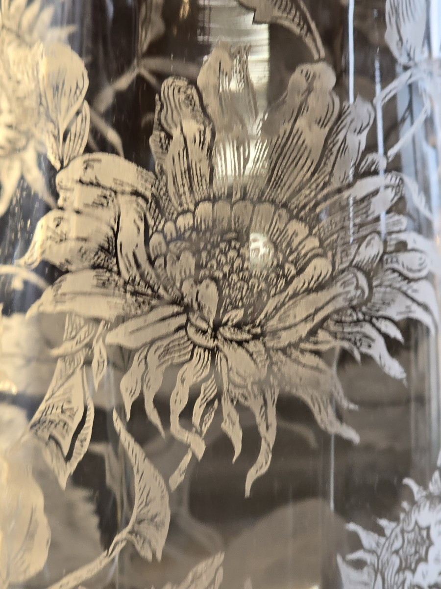 Antica brocca in vetro inciso a motivi di foglie e fiori-photo-5