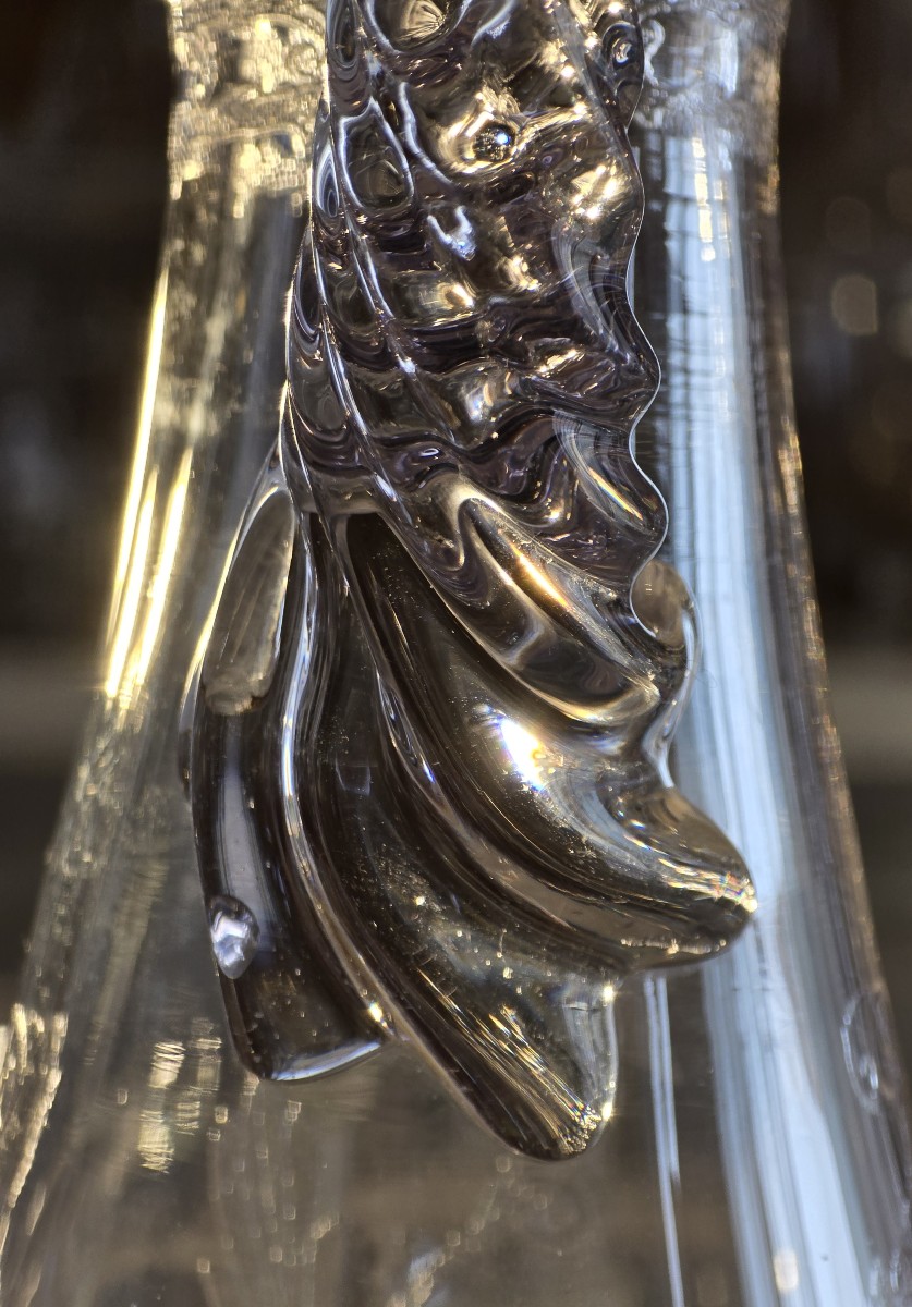 Coppia di antiche brocche in vetro soffiato e inciso-photo-1