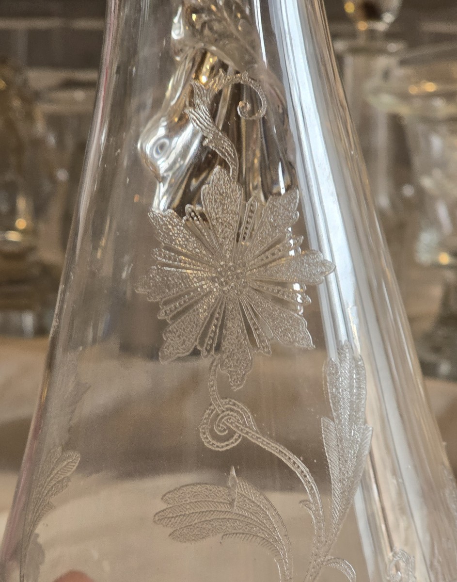 Lotto composto da una brocca e 4 bicchieri Liberty in vetro soffiato e inciso-photo-4