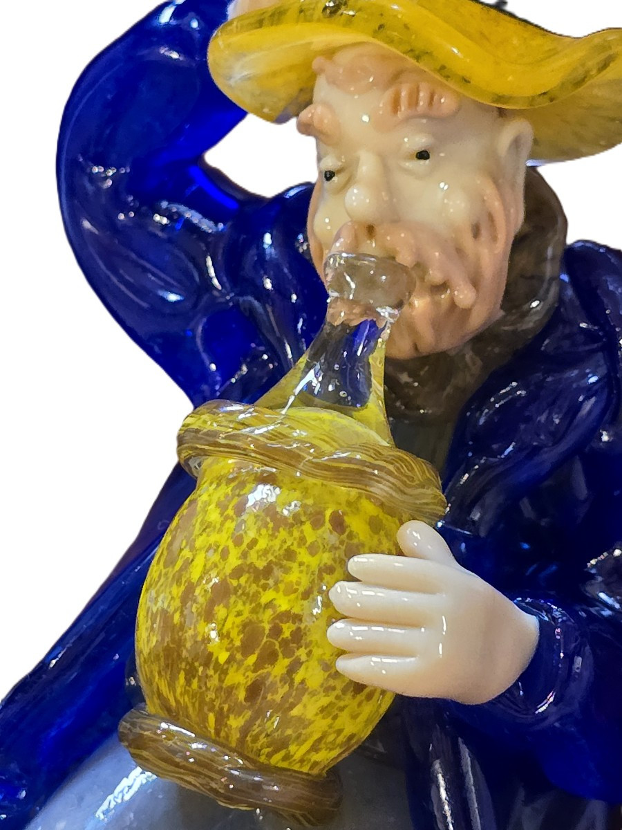 Antica statuina in vetro Boema