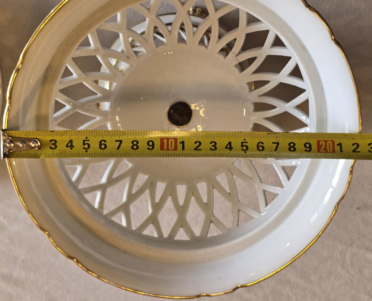 Coppia di alzate '800 in porcellana  di Parigi traforata con stemma di marchese -photo-5