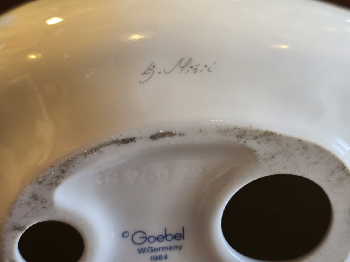 statuina di pellicano in porcellana bianca Ljubisa Mišić per Goebel 1984-photo-2