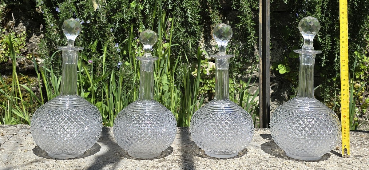 Insieme di quattro bottiglie antiche cristallo Baccarat mod punte di diamante-photo-2