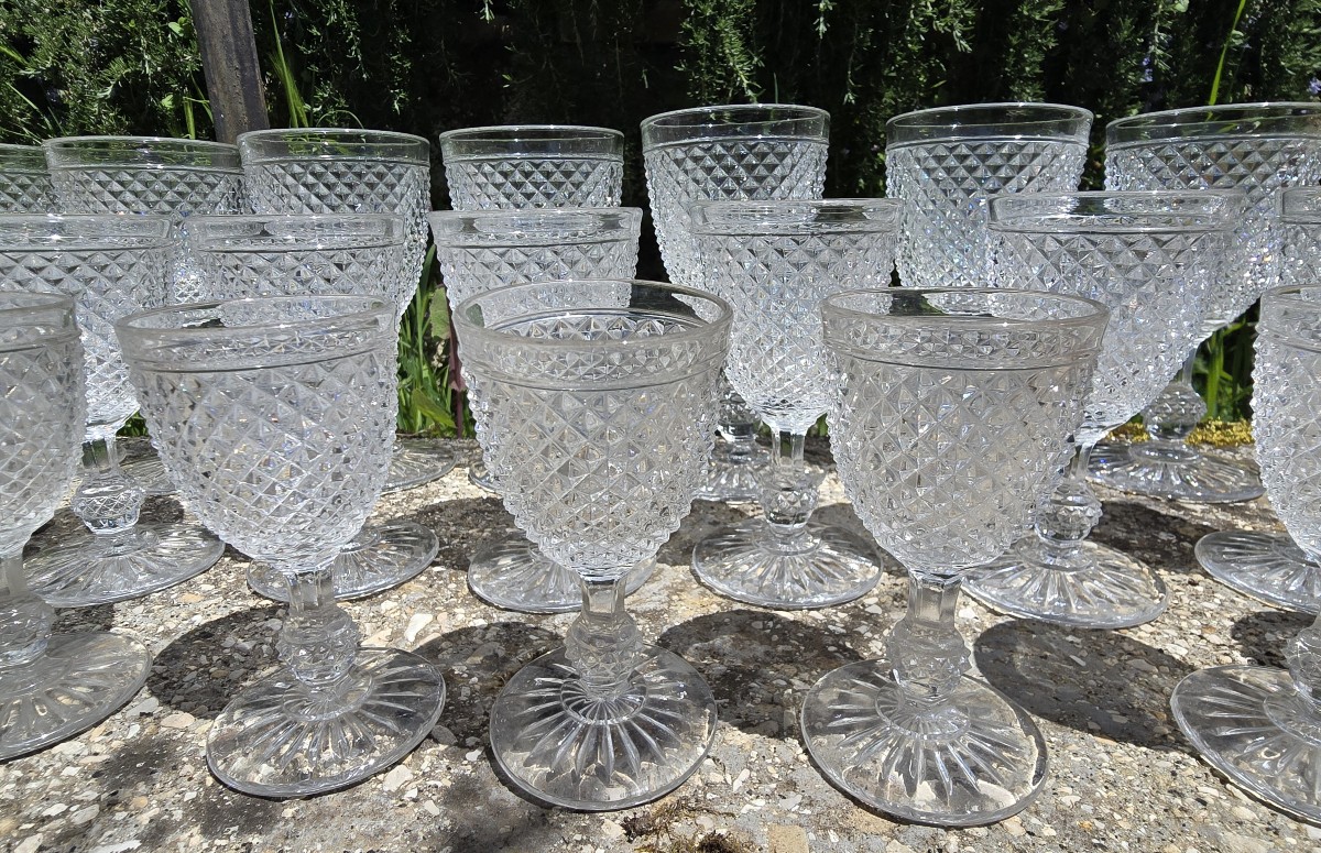 Servizio di bicchieri antico cristallo Baccarat, modello punte di diamante composto da 26 pezzi-photo-4