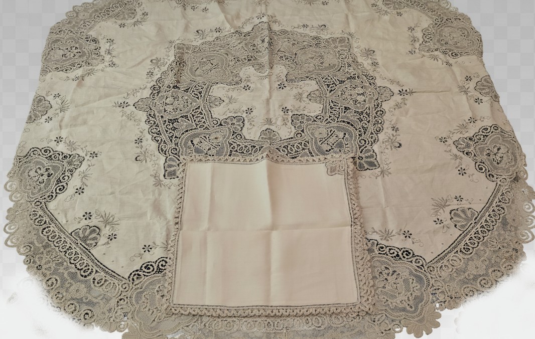 Tovaglia tonda e 6 tovaglioli degli anni '60 ricamati a mano con inserti a tombolo-photo-2