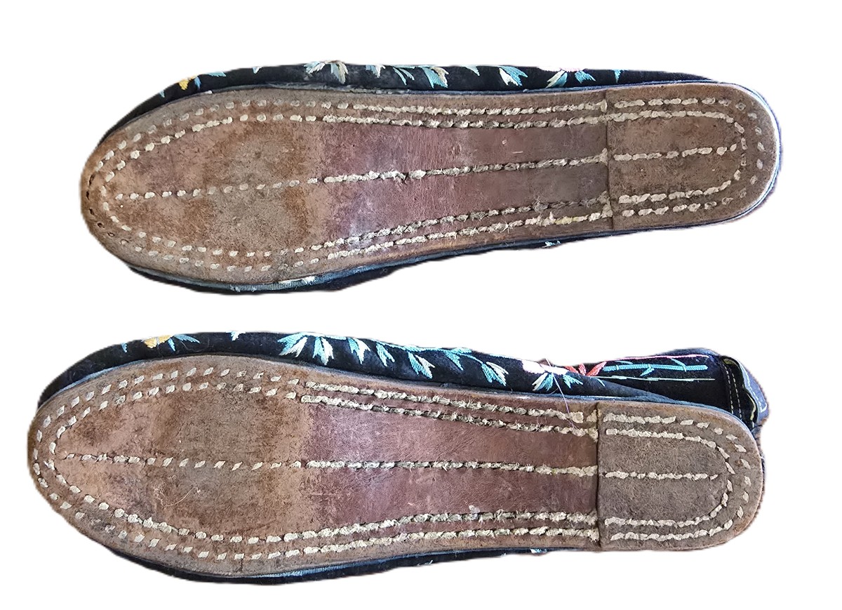Paio di scarpe cinesi ricamate – Inizio XX secolo-photo-2