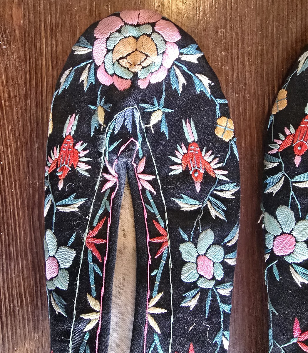 Paio di scarpe cinesi ricamate – Inizio XX secolo-photo-4