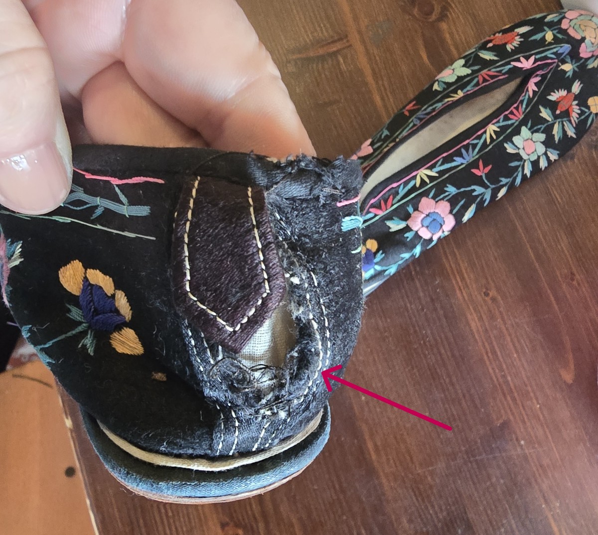 Paio di scarpe cinesi ricamate – Inizio XX secolo-photo-3