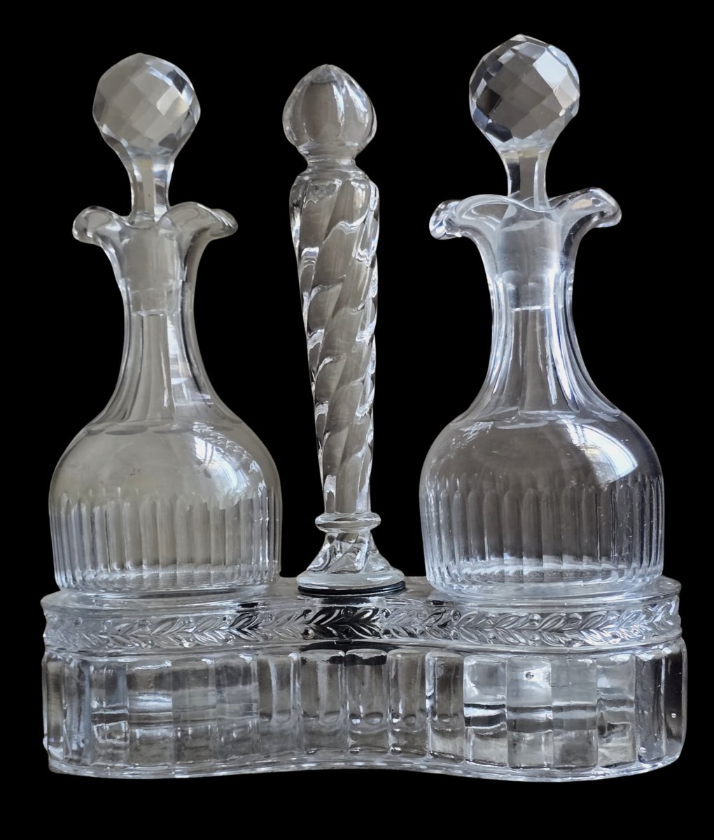 antica oliera‑acetiera in cristallo stampato, attribuita a Baccarat XIX secolo