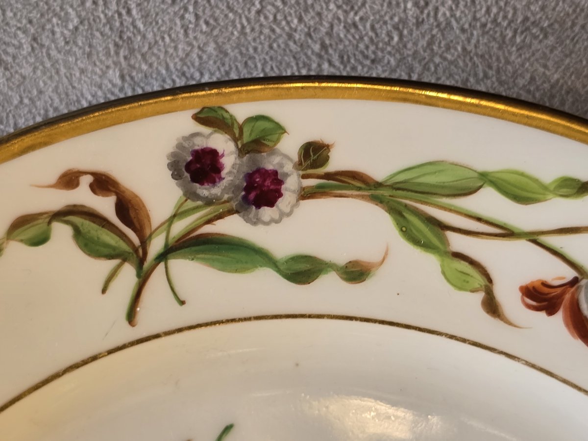 Antico piatto in porcellana di Parigi con decoro di rose, fine '800-photo-3