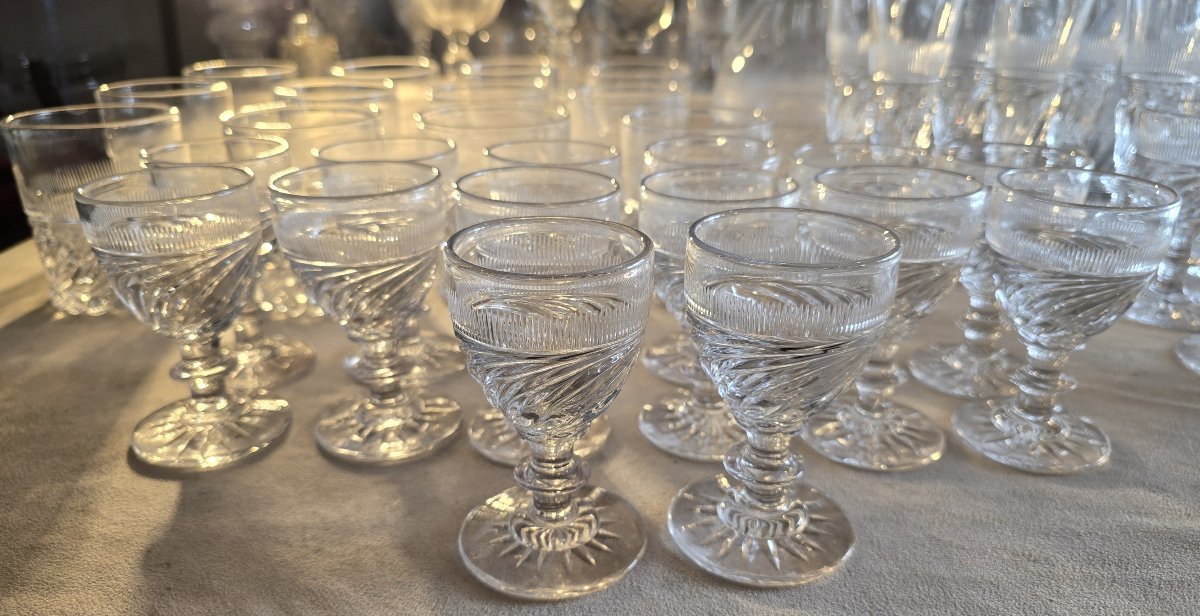 Lotto 12 bicchieri in cristallo, modello detto “SS” Baccarat o Saint‑Louis, epoca Restaurazione-photo-2
