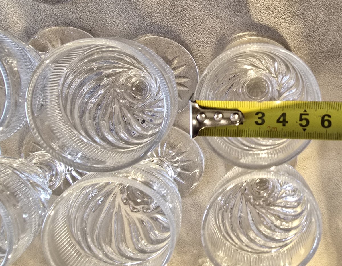 Lotto 12 bicchieri in cristallo, modello detto “SS” Baccarat o Saint‑Louis, epoca Restaurazione-photo-3