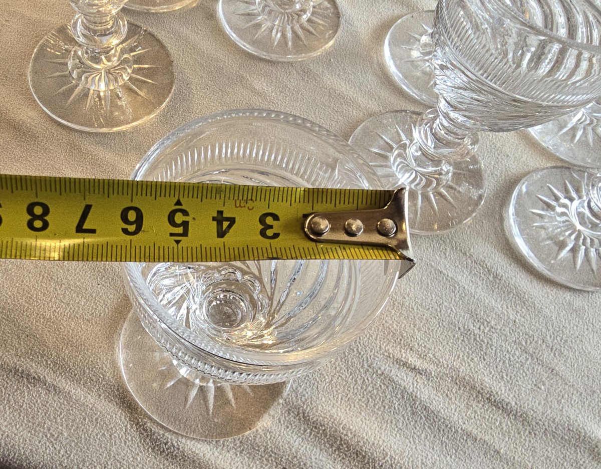 Lotto  8 bicchieri in cristallo, modello detto “SS” Baccarat o Saint‑Louis, epoca Restaurazione-photo-1