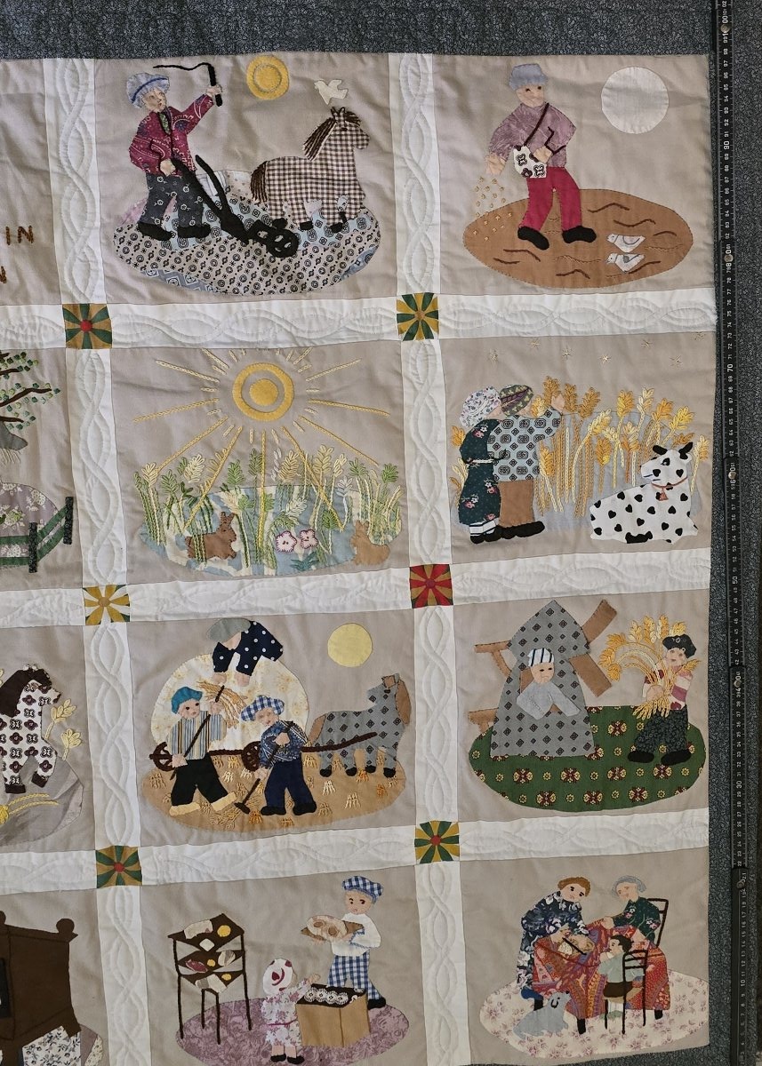 Antico  patchwork narrativo “Le Pain Quotidien” – ricami, appliqué e quilt realizzati a mano-photo-2