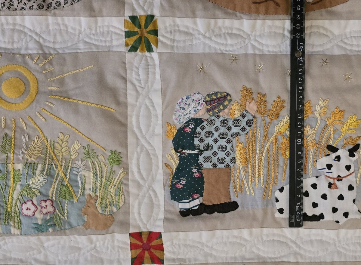 Antico  patchwork narrativo “Le Pain Quotidien” – ricami, appliqué e quilt realizzati a mano-photo-5