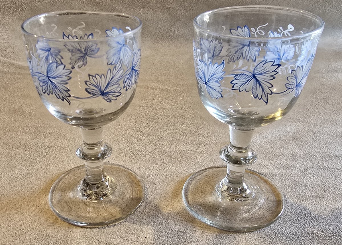 Coppia di antichi bicchierini da liquore in vetro dipinto , inizio '900