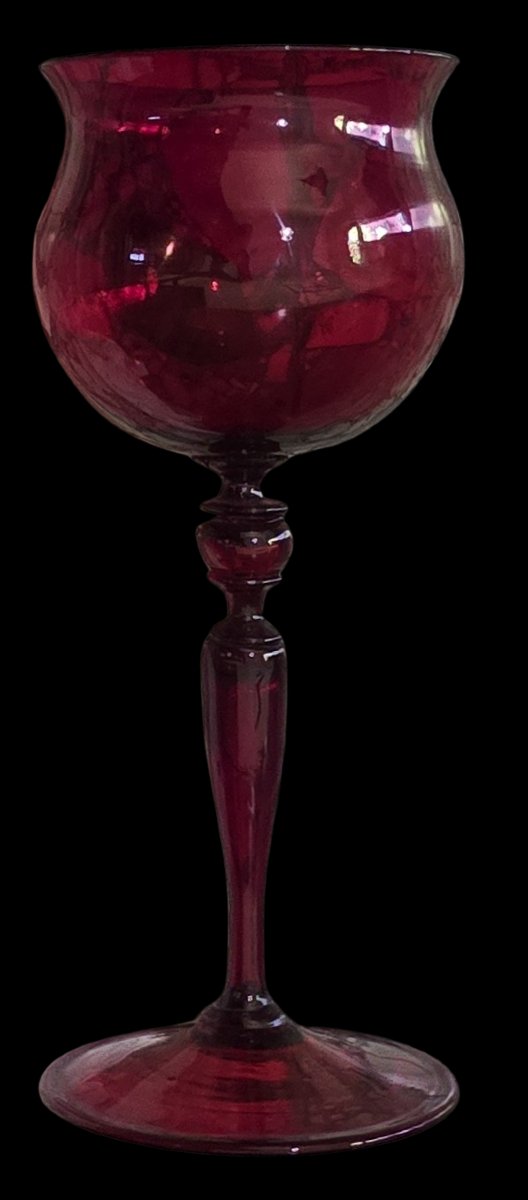 Grande calice antico in vetro soffiato rosso rubino, Murano 1940 circa