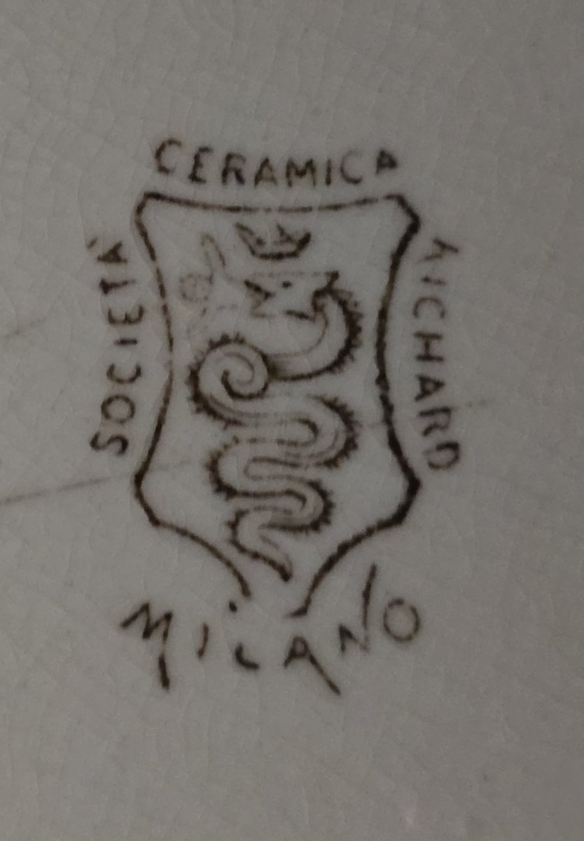 Piatto da portata antico italiano in maiolica, Richard, corona e blasone dipinti a mano-photo-3
