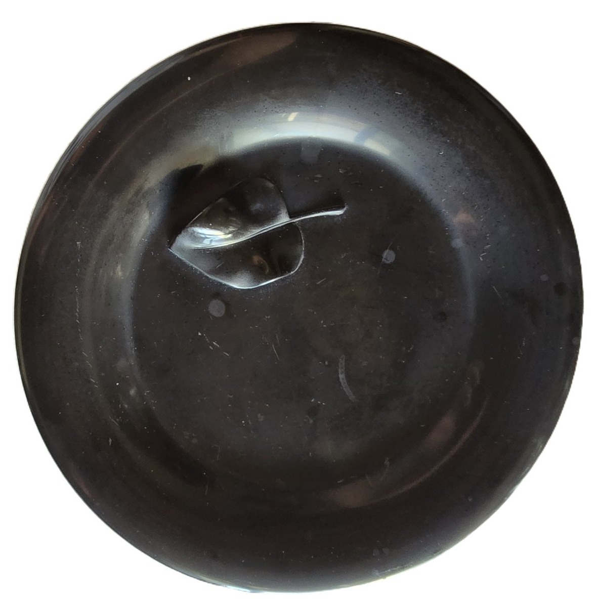 scultura piatto decorativo in basalto nero firmato G. Gozzani 1987-photo-2