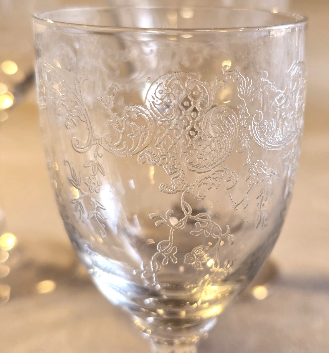 Lotto di 6 bicchieri antichi in cristallo decoro rocaile attibuiti a Baccarat fine '800/inizio -photo-1