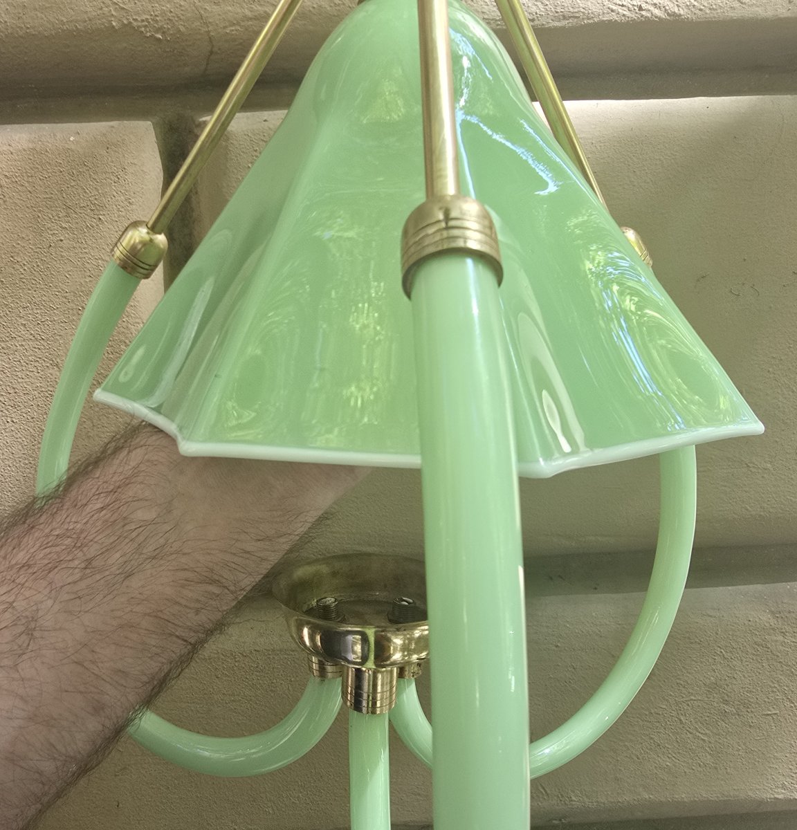 Lampadario  in opalina con montatura in ottone – Italia, circa 1955–1965-photo-3