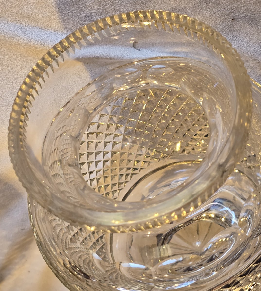 Antico vaso da fiori  in cristallo molato a mano decoro a punte di diamante-photo-4
