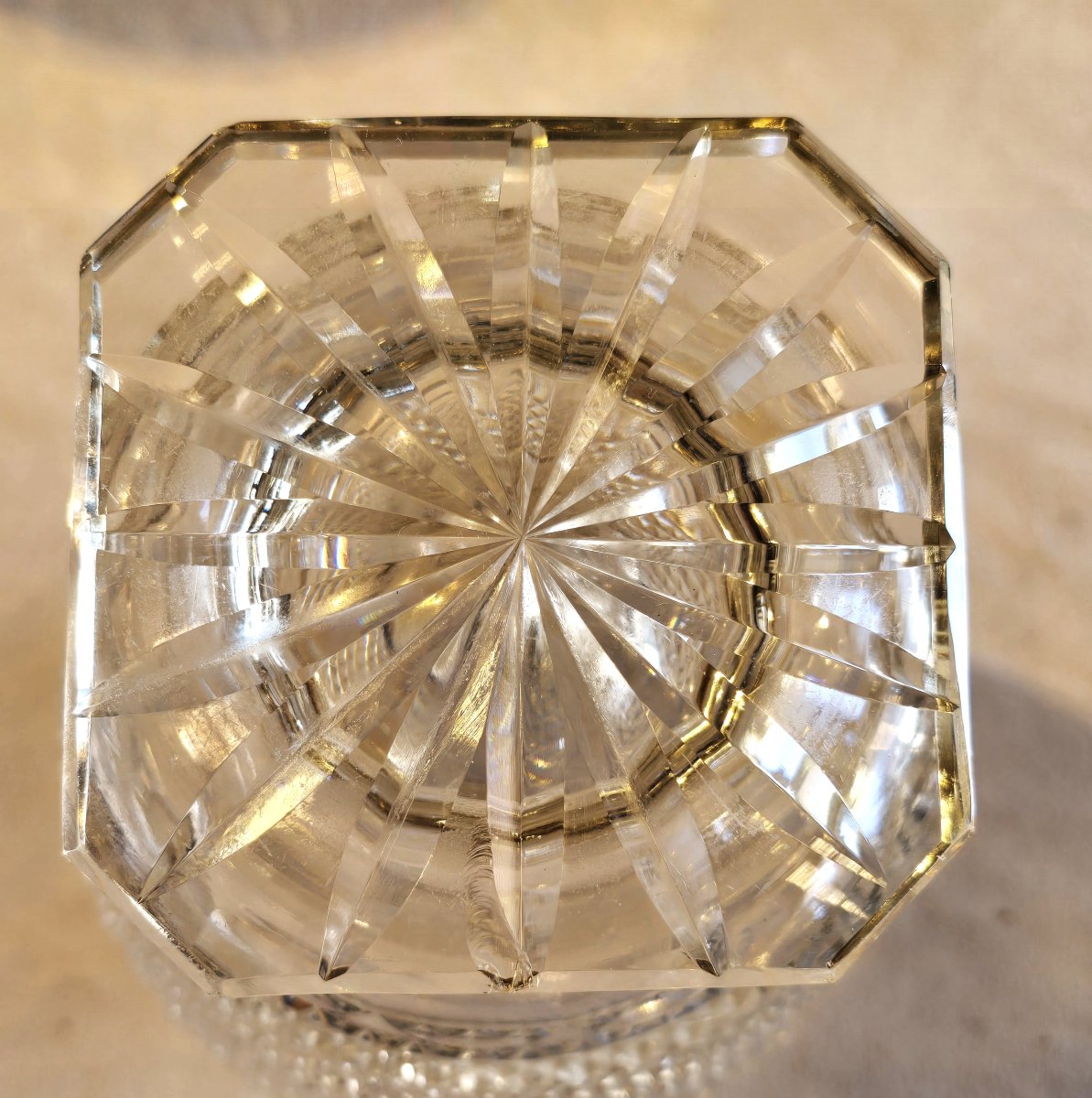 Antico vaso da fiori  in cristallo molato a mano decoro a punte di diamante-photo-5