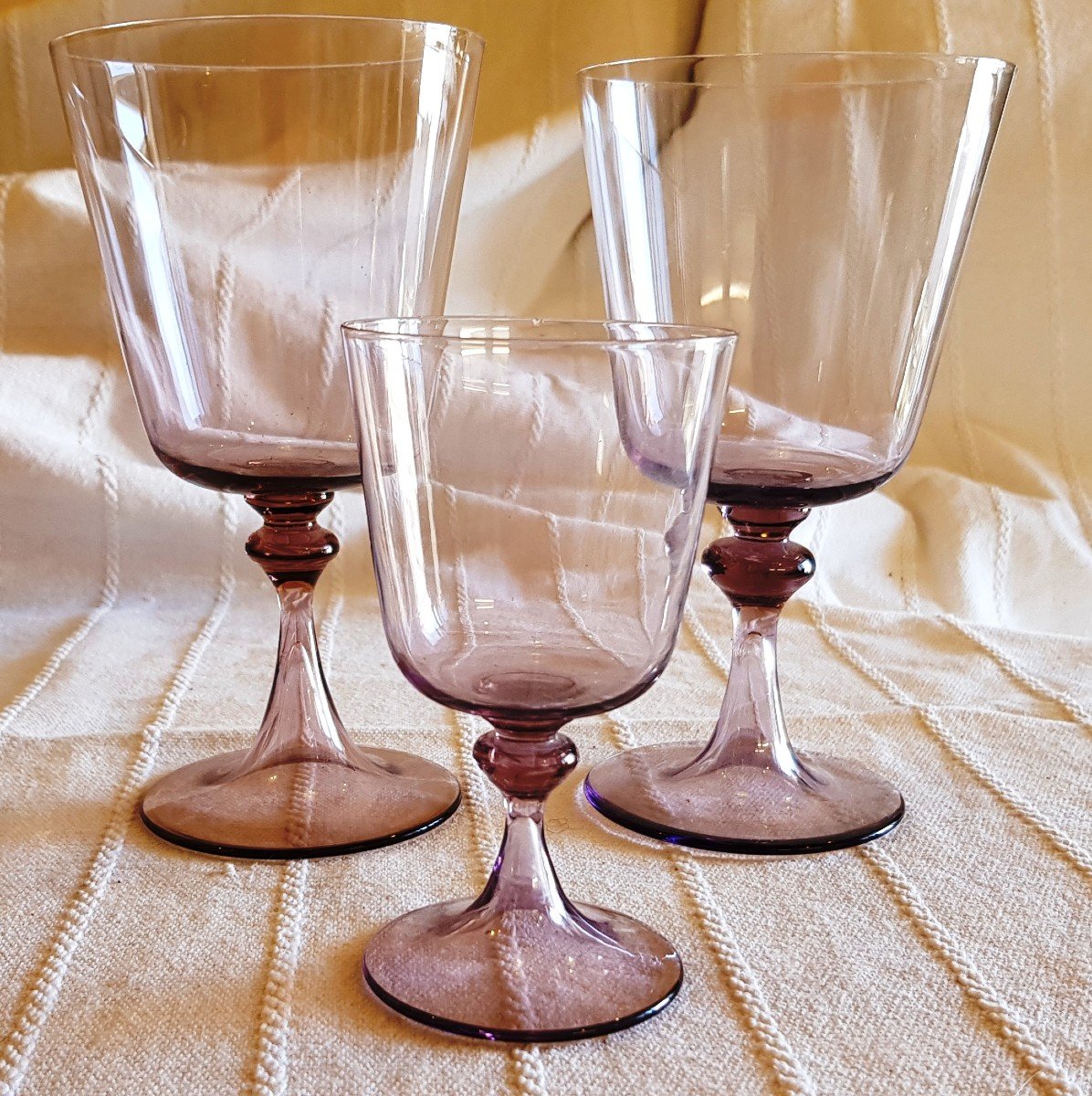 Trois Verres Sur Pied Anciens Murano Couleur Violette-photo-2