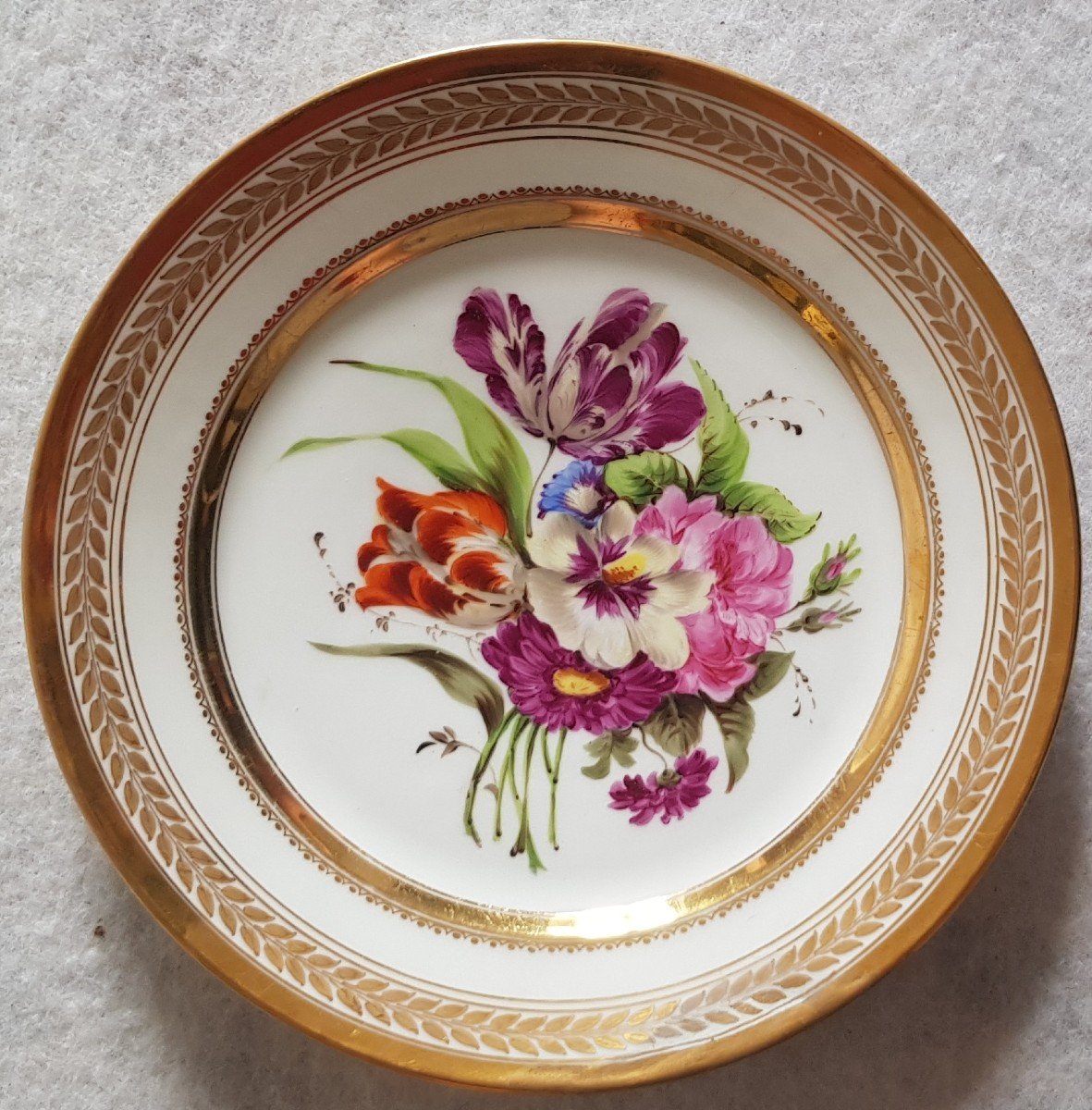 Piatto in Porcellana Parigi Decoro Bouquet di Fiori Epoca Restauro Diametro 21,5 Cm