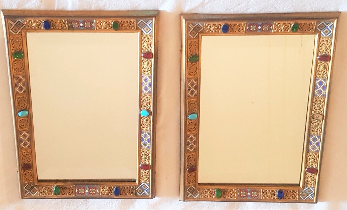 coppia di cornici antiche del XIX secolo in ottone e smalti con specchio bisellato 23x32 cm