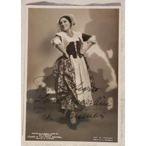 Dedica autografo manoscritto di Pia Tassinari su foto formato cartolina La Farsa Amorosa 1936