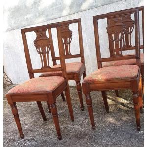 Gruppo di 4 sedie italiane antiche in noce fine '700