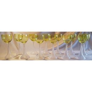 Set di 12 antichi bicchieri da vino  Roemer in colore verde chartreuse
