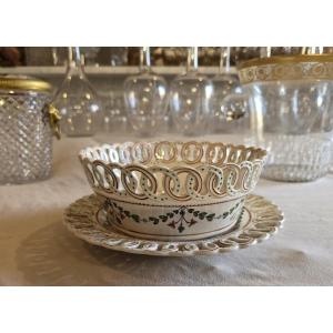 Antica coppa centrotavola e sottopiatto in maiolica traforata e decorata Bassanello.
