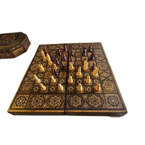 Scatola da gioco scacchiera in legno intarsiato – Siria, metà del XX secolo