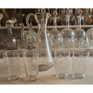 Lotto composto da una brocca e 4 bicchieri Liberty in vetro soffiato e inciso