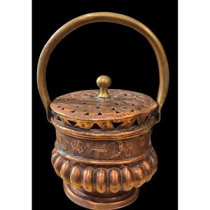 Scaldino da letto antico '800 in rame sbalzato 