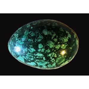 Uovo di malachite ricomposta